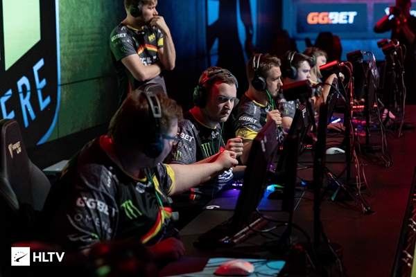 顶级前锋在 顶级前锋在