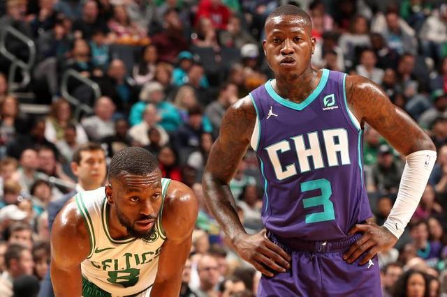 攻球员的 攻球员的